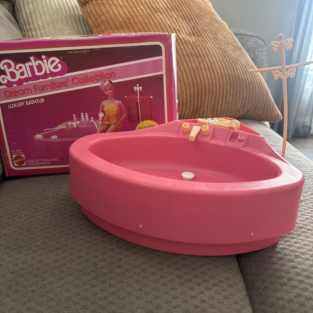 Barbie Dream Furniture Collection Luxury Bathtub- 1979 With Original Box